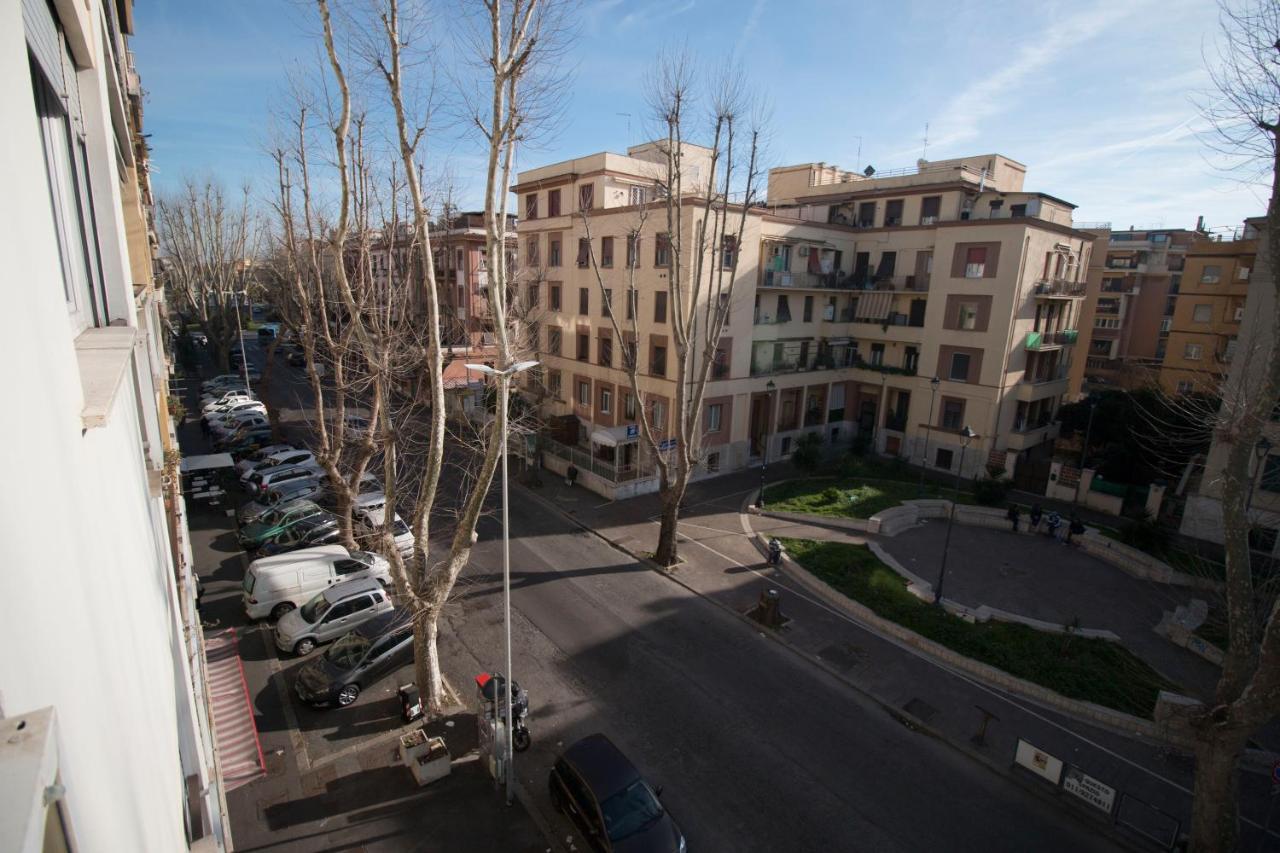 From Ostia Beach To Rome & Airport In A Heartbeat! Exterior photo