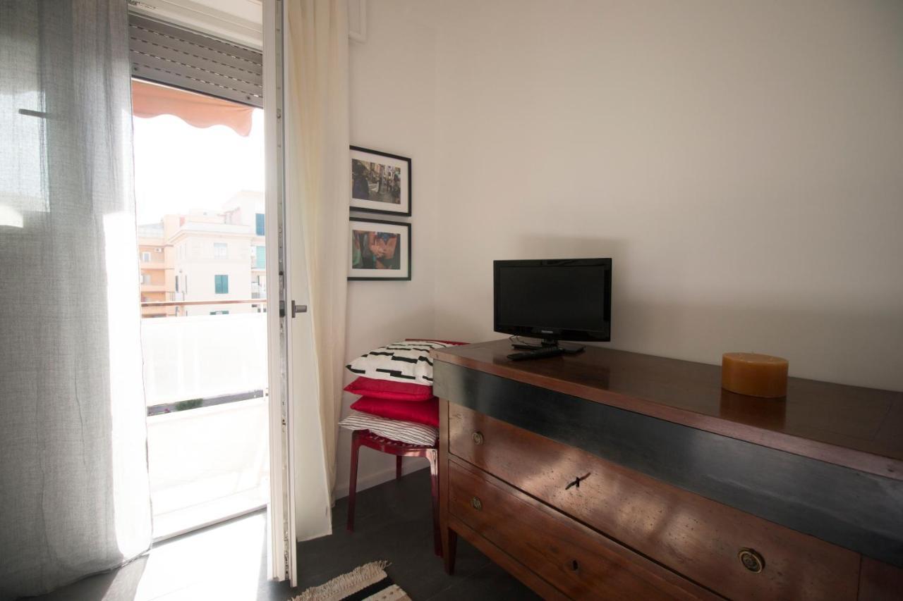 From Ostia Beach To Rome & Airport In A Heartbeat! Exterior photo